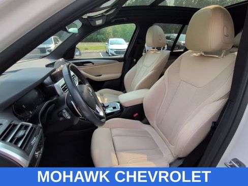 Used 2024 BMW X3 xDrive30i w/ Premium Package AWD/4WD image 9