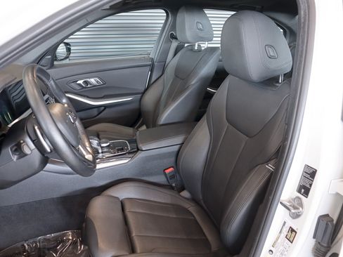 Used 2019 BMW 330i Sedan w/ Premium Package RWD image 6