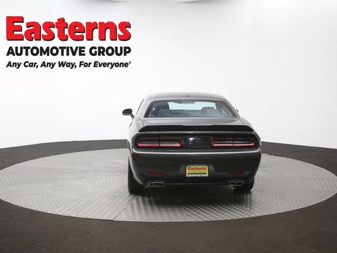 Used 2022 Dodge Challenger SXT w/ Driver Convenience Group RWD image 34