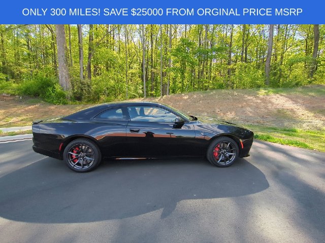 Used 2024 Dodge Charger Daytona Scat Pack AWD/4WD image 14