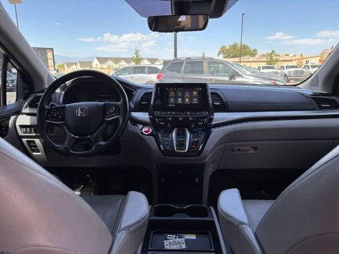 Used 2019 Honda Odyssey Elite image 14