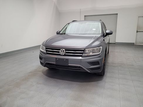 Used 2020 Volkswagen Tiguan SE w/ Panoramic Sunroof Package FWD image 15