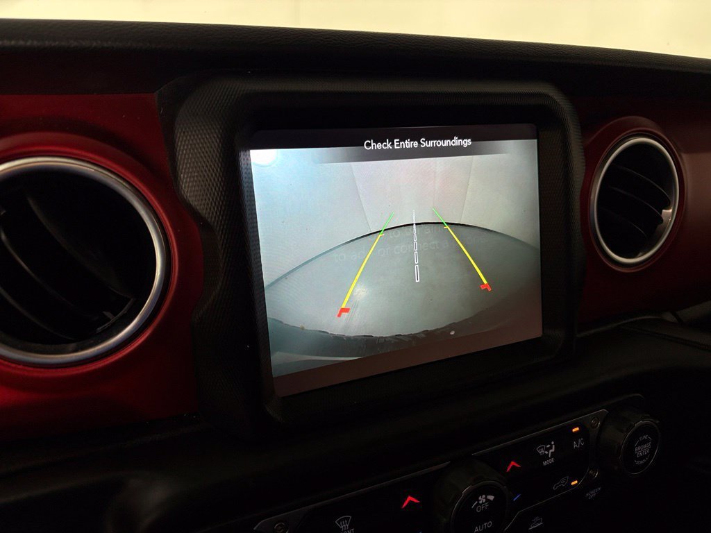 Used 2023 Jeep Wrangler Unlimited Rubicon AWD/4WD image 25