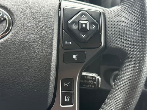 Used 2021 Toyota Tacoma TRD Off-Road image 27