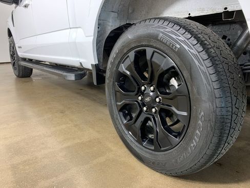 Used 2023 Ford F150 XLT w/ XLT Black Appearance Package AWD/4WD image 14