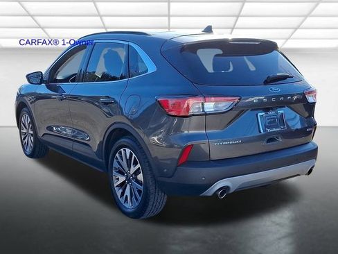 Used 2020 Ford Escape Titanium w/ Titanium Premium Package 2.0 image 4