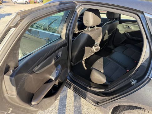 Used 2019 Chevrolet Impala LT image 13