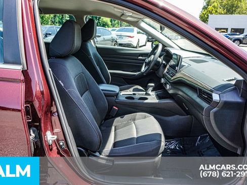 Used 2025 Nissan Altima 2.5 SV FWD image 22