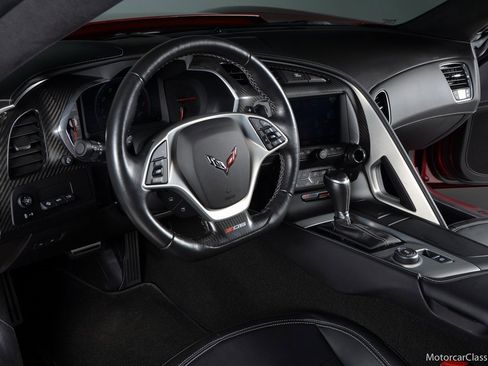 Used 2015 Chevrolet Corvette Stingray Coupe w/ 3LT Preferred Equipment Group image 5