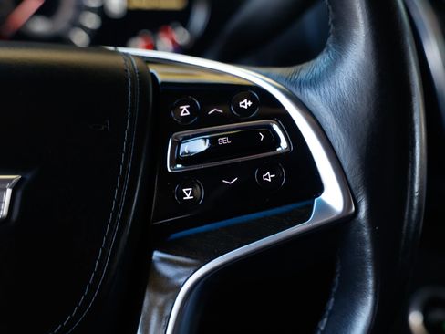 Used 2017 Cadillac Escalade ESV Platinum image 34