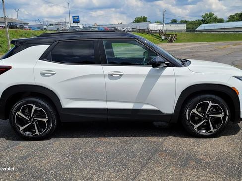 Used 2021 Chevrolet TrailBlazer RS w/ Convenience Package FWD image 14