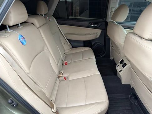 Used 2018 Subaru Outback 2.5i Limited AWD/4WD image 11