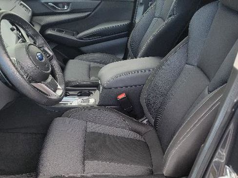 Used 2025 Subaru Ascent Premium image 8