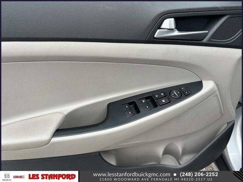 Used 2017 Hyundai Tucson SE image 16