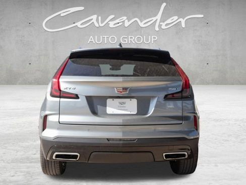 Certified 2025 Cadillac XT4 Premium Luxury image 5