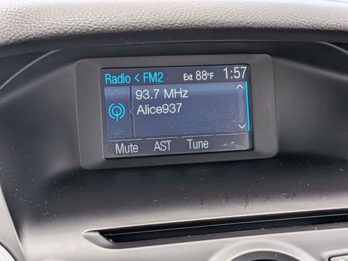 Used 2012 Ford Focus SE FWD image 23