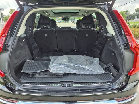 Certified 2023 Volvo XC90 B6 Plus w/ Protection Package Premier AWD/4WD image 10
