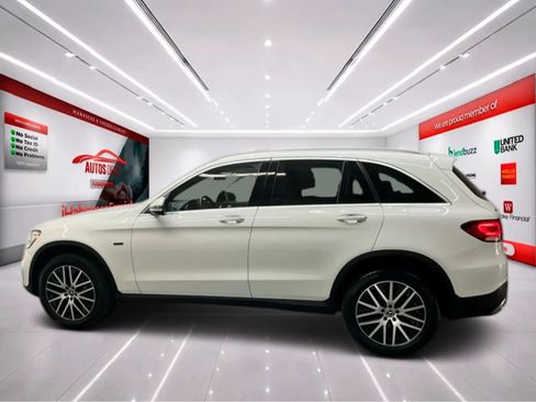 Used 2020 Mercedes-Benz GLC 350e 4MATIC w/ Premium Package image 5