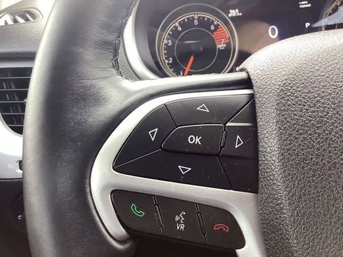 Certified 2017 Jeep Cherokee Trailhawk w/ Cold Weather Group image 26