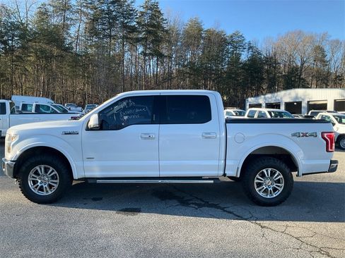 Used 2015 Ford F150 Lariat w/ Trailer Tow Package image 8