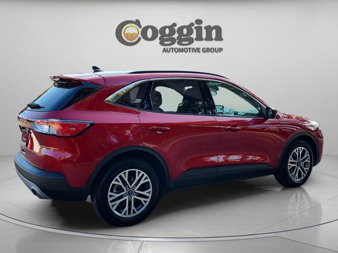 Certified 2022 Ford Escape SEL image 5