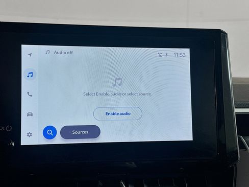 Used 2025 Toyota Corolla LE image 21