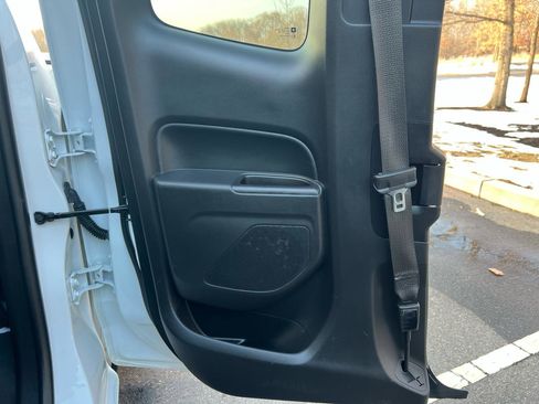 Used 2019 Chevrolet Colorado W/T image 21