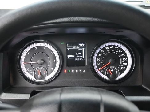 Used 2022 RAM 1500 Classic SLT AWD/4WD image 11
