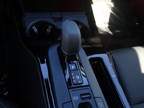 New 2026 Toyota Prius Plug-In Hybrid image 24