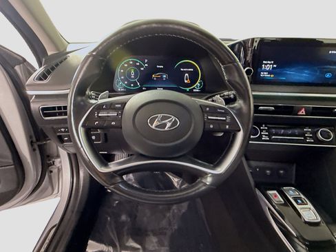 Used 2023 Hyundai Sonata Limited w/ Cargo Package FWD image 13