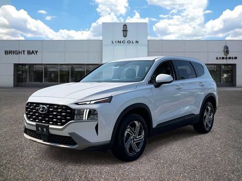 Used 2023 Hyundai Santa Fe SE FWD image 2