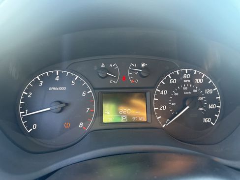 Used 2017 Nissan Sentra S image 19