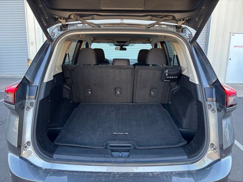 Used 2025 Nissan Rogue SV AWD/4WD image 33