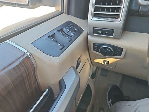 Used 2016 Ford F150 Lariat w/ Equipment Group 502A Luxury image 21