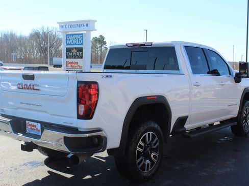 Used 2022 GMC Sierra 2500 SLE w/ SLE Convenience Package image 6