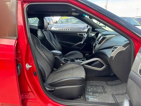 Used 2016 Hyundai Veloster w/ Option Group 02 FWD image 10