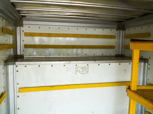 Used 2006 Ford E-450 and Econoline 450 image 12