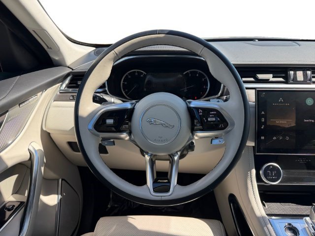 Used 2023 Jaguar F-PACE S AWD/4WD image 13