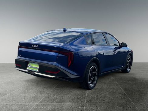 Used 2025 Kia K4 EX image 7