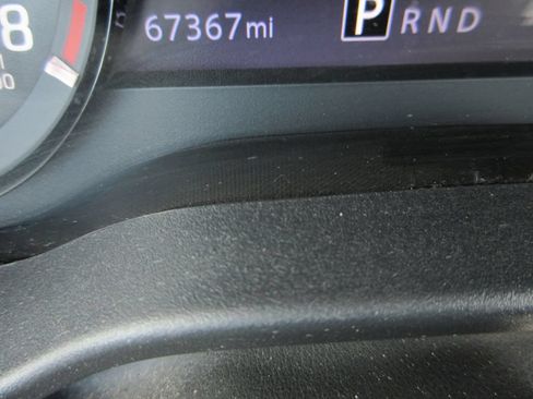 Used 2021 Nissan Titan PRO-4X w/ Pro-4x Convenience Package AWD/4WD image 38