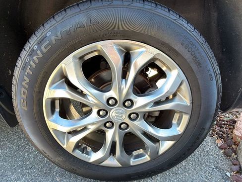 Used 2018 Buick Enclave Avenir w/ Avenir Technology Package image 36