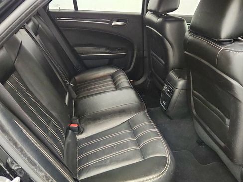 Used 2019 Chrysler 300 S image 23