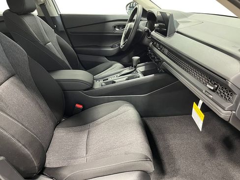 Used 2026 Honda Accord SE image 30