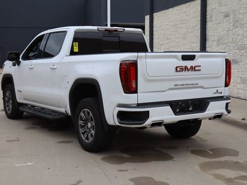 Used 2024 GMC Sierra 1500 AT4 w/ Technology Package AWD/4WD image 3