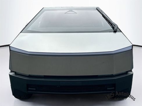 Used 2025 Tesla Cybertruck AWD Crew Cab image 2