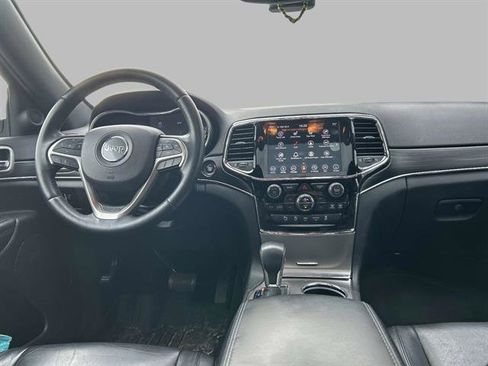 Used 2019 Jeep Grand Cherokee Limited image 15