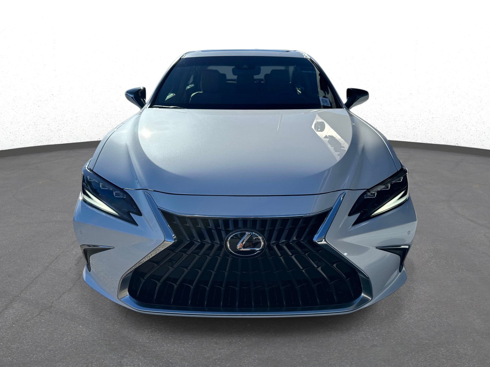 Used 2024 Lexus ES 300h w/ Premium Package FWD image 8