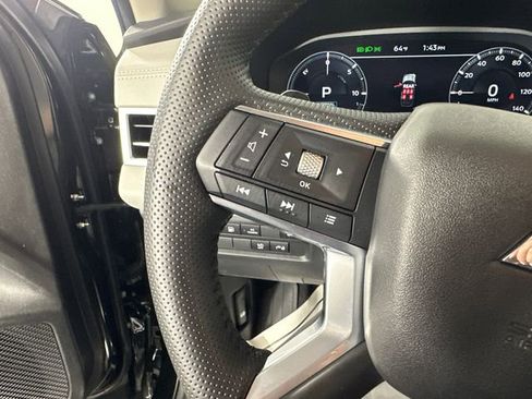 Used 2025 Mitsubishi Outlander 4WD Plug-In Hybrid image 27
