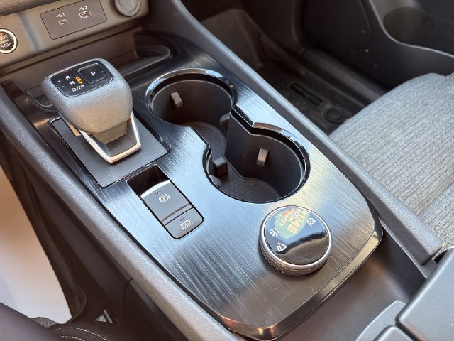 Used 2022 Nissan Rogue SV AWD/4WD image 17