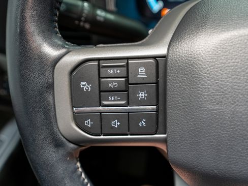 Used 2022 Ford F150 Lariat w/ Equipment Group 502A High image 34